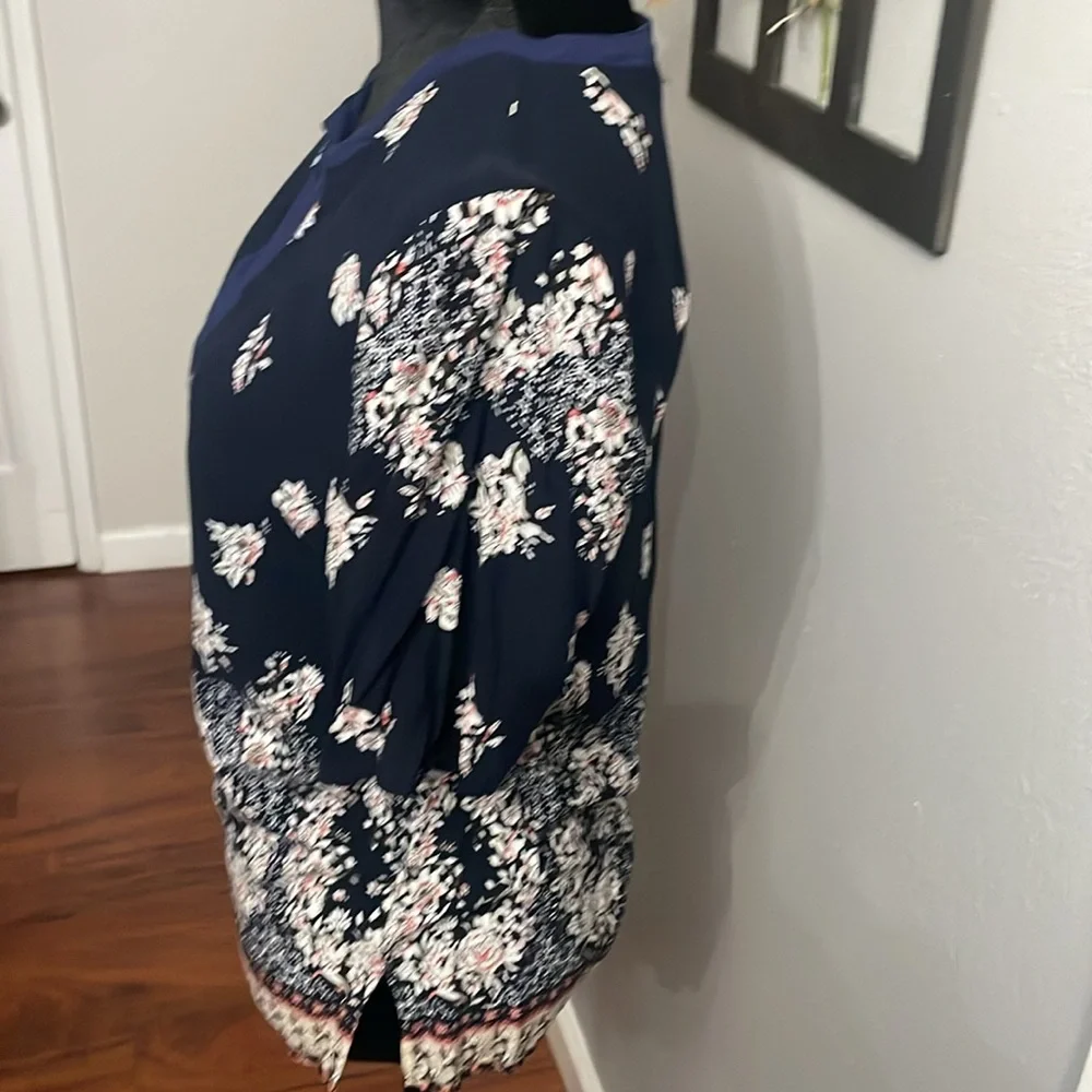 Universal Fashion Top Womens Small Blue White Boho Floral Pullover Blouse - Picture 2 of 10